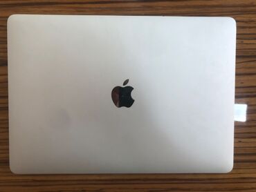 Apple MacBook: İşlənmiş Apple MacBook, 15 ", AMD A12, 128 GB, Ünvandan götürmə