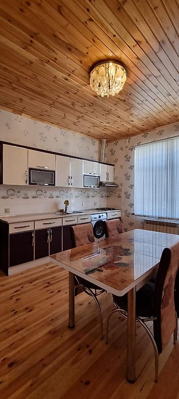 Günlük kirayə mənzillər: 4 otaqlı — 9