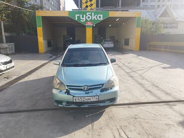 тойота авенсиз: Toyota Platz: 2003 г., 1.5 л, Автомат, Бензин, Седан