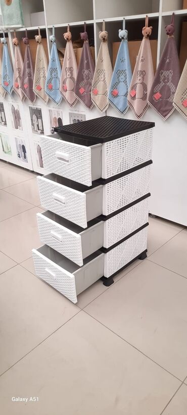Dolablar: Yeni, Açılan, 4 qapılı Düz dolab — 8