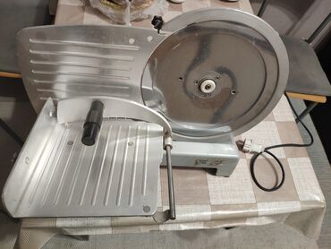 сушилка для посуды бу: Продаю промышленный слайсер для нарезки
состояние отличное