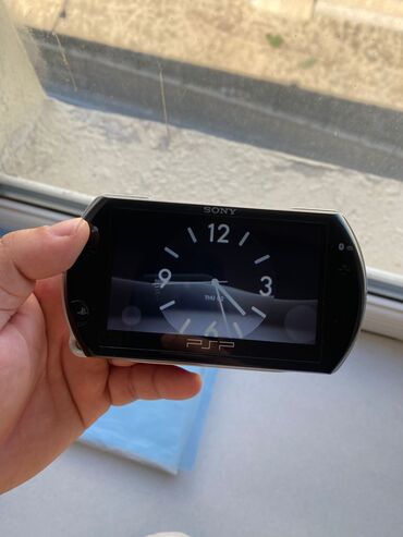 atari: Psp go modeli 16 gb daxili yaddaş.içərisində psp,ps1,ps2,sega,atari