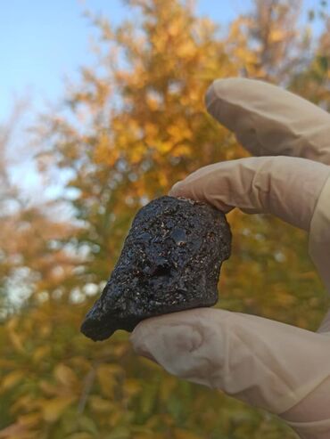 Digər kolleksiyalar: 💎 Təbii Obsidian daşı😍 Qiymət👉🏻 ölçüsünə görə dəyişir ( 5 azn-dən 100 — 7