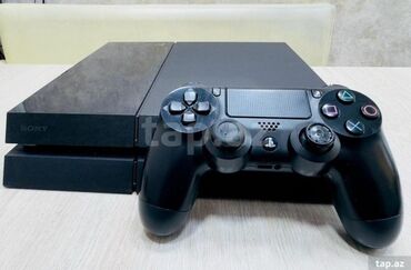 PS4 (Sony Playstation 4): Playstation 4 fat satilir ideal veziyyetdedir.1 pult verilir