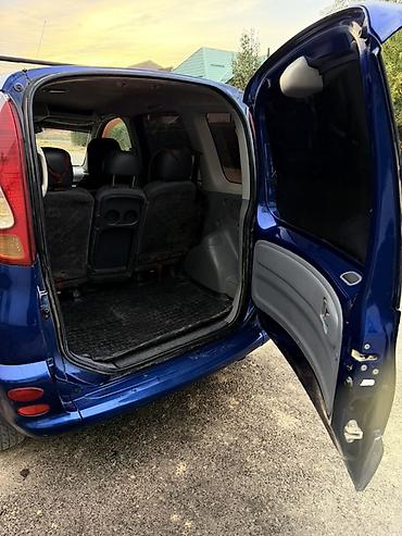 авесис версо: Toyota Yaris Verso: 1999 г., Минивэн — 10