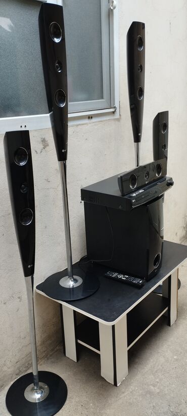 Musiqi mərkəzləri: LG ev kinoteatrı – 5.1 akustik sistem Komplekt: - 4 ədəd hündür — 3