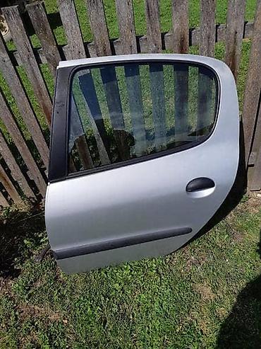 kombi visina: VRATA ZADNJA LEVA EZR BOJA ZA PEUGEOT 206 | Imam sve delove za — 1