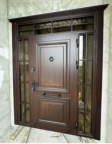 gencede qapi: Tünd qəhvəyi rəngdə giriş qapısı komplekti - Material: metal karkas — 1