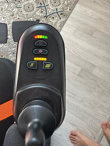 Инвалидные коляски: Электрическая инвалидная коляска с джойстиковым управлением — 2