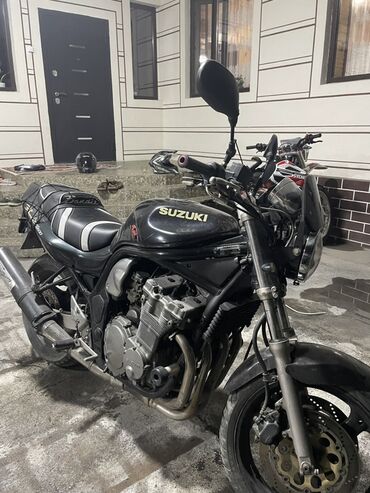туристический мотоцикл: Suzuki, 1200 куб. см, Бензин, Чоңдор үчүн