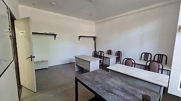 Сдаю Офисный кабинет: 28 м², В жилом комплексе, С отдельным санузлом at lalafo.kg Сдаю Офисный кабинет: 28 м², В жилом комплексе, С отдельным санузлом