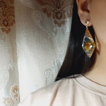 Корейские серьги
Красивые, удобные лёгкие .
Доставка платная