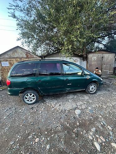 минивэн: Volkswagen Sharan: 1996 г., 2 л, Механика, Бензин, Минивэн — 2