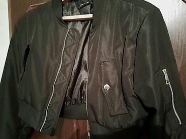 bot kar: Qadınlar üçün qısa bomber ceket: - Rəng: qara - Model: qısa/kropped — 2