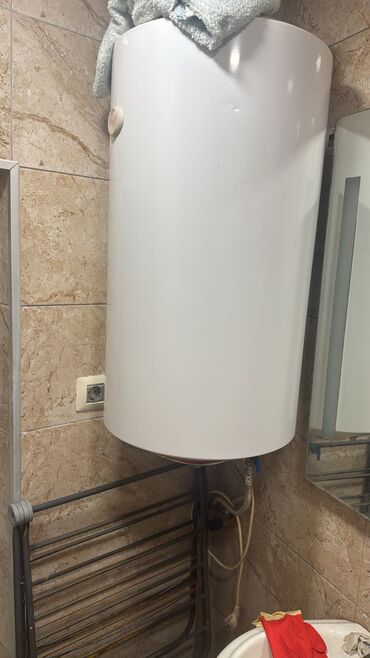 куплю бу стиральную машину на запчасти: Ariston 100 l, İşlənmiş, Ünvandan götürmə