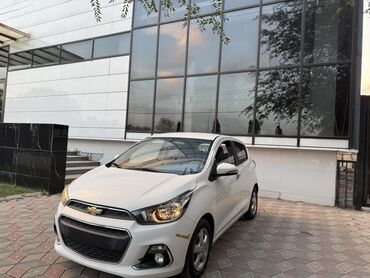ретро мотоциклы: Chevrolet Spark: 2016 г., 1 л, Вариатор, Бензин, Хэтчбэк