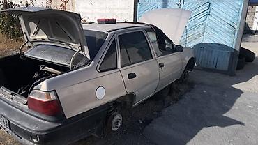 mers 817: Daewoo Nexia: 1994 г., 1.6 л, Механика, Бензин, Седан — 3