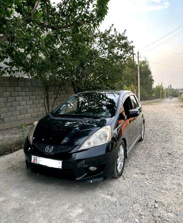 авто рынок москва: Honda Fit: 2010 г., 1.5 л, Автоматические, Бензин, Хэтчбэк