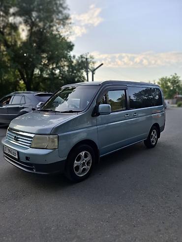 Honda: Honda Stepwgn: 2002 г., 2 л, Минивэн — 3