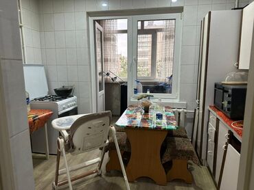 квартира дом без хозяина: 2 бөлмө, 80 кв. м, 106-серия, 6 кабат, Евроремонт