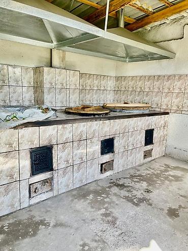 мастерские: Продаётся частный дом с участком и хозяйственными постройками. - — 4