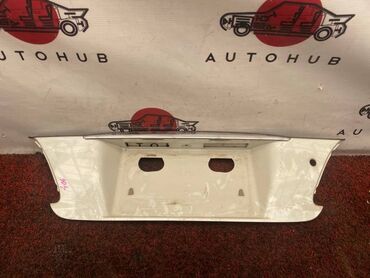 Другие автозапчасти: Накладка на крышку багажника Nissan Cefiro GF-A33 VQ20(DE) 2000 (б/у)