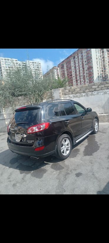Hyundai: Hyundai Santa Fe: 2.4 l | 2011 il Ofrouder/SUV — 7