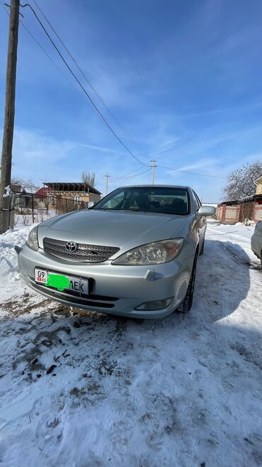 Toyota: Toyota Camry: 2004 г., 2.4 л, Механика, Бензин, Седан