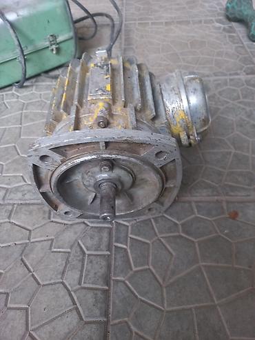 Электродвигатели: Электродвигатель 3ф параметры стерты ц 6.000 с. двиг по меньше зф — 10