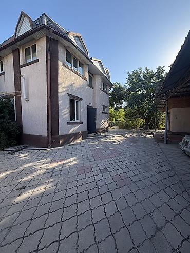 двухэтажный дом в бишкеке: 📍 В Сокулуке (верхняя зона) продается двухуровневый дом на участке 11 — 2