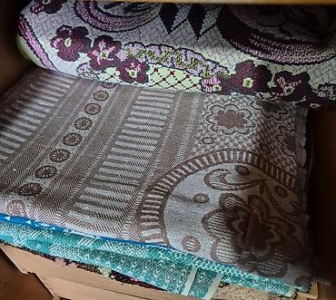 bed sheets: Продаю пледы 1000 сом Одеяло детское 600 сом Постельное — 9