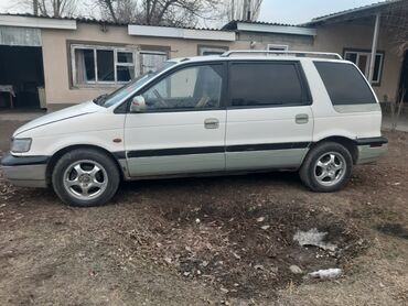 Mitsubishi: Mitsubishi Space Wagon: 2 л, Механика, Бензин, Минивэн