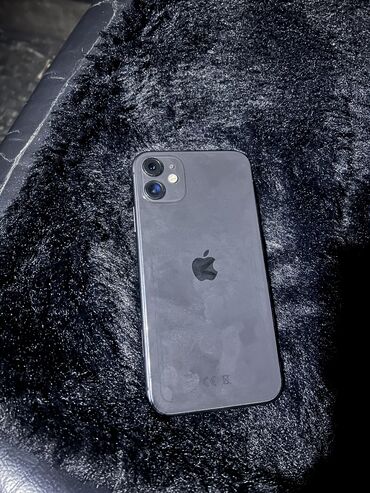 Apple iPhone: IPhone 11, Б/у, 64 ГБ, Черный, Чехол, 74 %