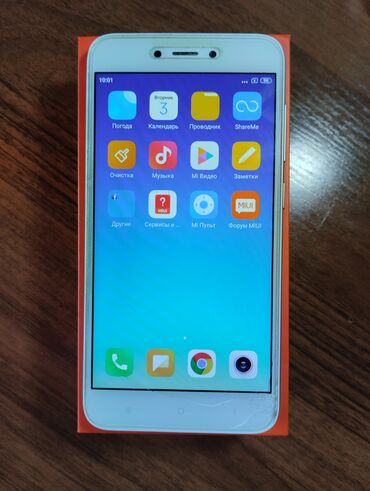 global: Xiaomi, Redmi 5A, Б/у, 16 ГБ, цвет - Золотой, 2 SIM
