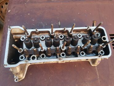 Auto delovi: Glava motor Lada 2121,21213 Niva br.2. Polovna, ocuvana. Skinuta sa — 5