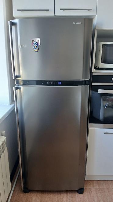 Soyuducular: Sharp iki qapılı soyuducu - Rəng: inox/metallik - Üst bölmə — 1