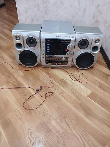 samsung naushniki: Samsung mini audio sistemi – 3 hissəli kompakt musiqi mərkəzi — 1