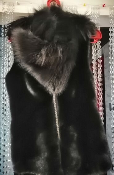 Jiletlər: Qara rəngli xəz jilet - Model: qolsuz, ön hissədə tam uzunluqda metal — 8