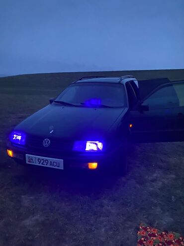 Volkswagen: Volkswagen Passat: 1994 г., 1.8 л, Механика, Бензин, Универсал