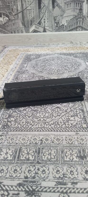 купить xbox 360 в бишкеке: Продаёт XBOX ONE +KINECT состояние нормальное. память на :500гб