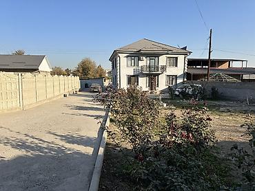 Продажа 2 этажный жилой дом с 5 комнат+ кладовка в жилмассив Учкун