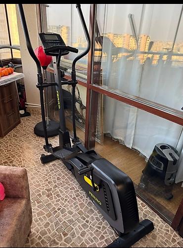 Спорт и отдых: Elliptik trenajor – FĒARO (ekranlı) - Tam bədən üçün kardio və güc — 1