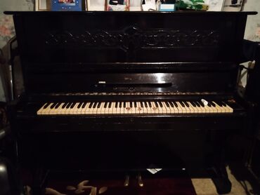 İdman və hobbi: Piano 180 azn.Yaxsi veziyyetdedir. Real alıcıya endirim var. Ünvan