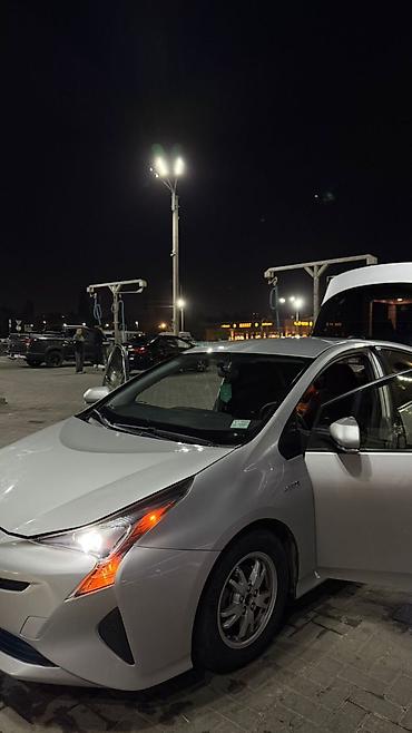 Toyota: Toyota Prius: 2016 г., 1.8 л, Вариатор, Гибрид, Хэтчбэк — 8