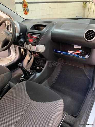 Toyota: Toyota Aygo: 1 l. | 2012 έ. Χάτσμπακ — 10