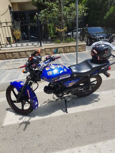 Motosikletlər: Mavi rəngli şəhər/skuter tipli motosiklet - Gözoxşayan mavi kuzov — 6