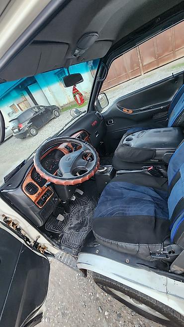 Унаа: Hyundai Porter II — компактный грузовик с бортовой платформой — 9
