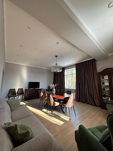 Продажа квартир: 5 и более комнат, 160 м², Индивидуалка, 3 этаж, Дизайнерский ремонт — 12