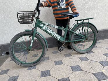 зеленая мужская кофта: Продается велосипед БУ.Велосипед в хорошем состоянии,от 6-9лет