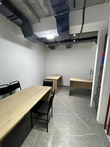 Аренда помещений свободного назначения: 🏢 Сдается коммерческое помещение — 200 м² 📍 Первая линия — Жибек Жолу — 8